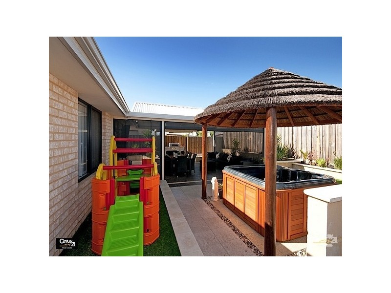 8 Glenallen Way, Ellenbrook WA 6069