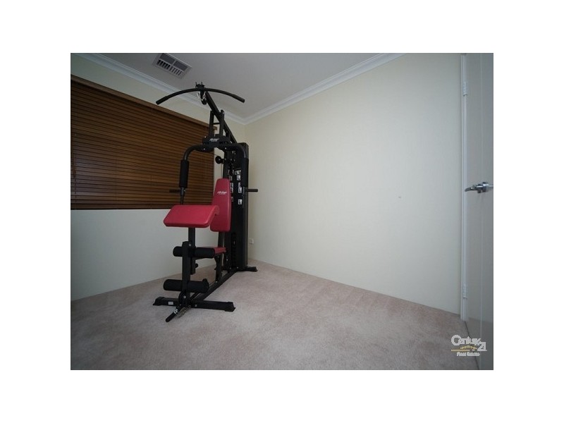 4 Muirfield Way, The Vines WA 6069