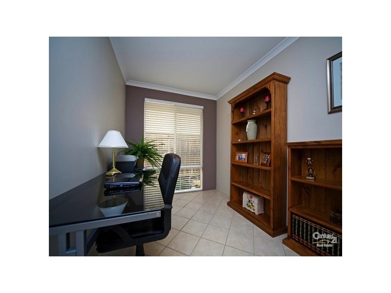 34 Crossland Ave, Ellenbrook WA 6069