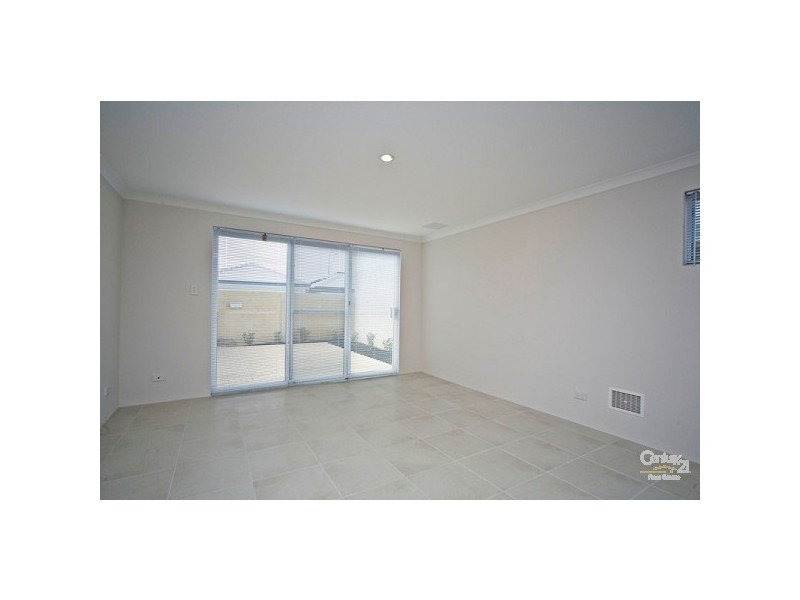 1b Atwick Cross, Ellenbrook WA 6069