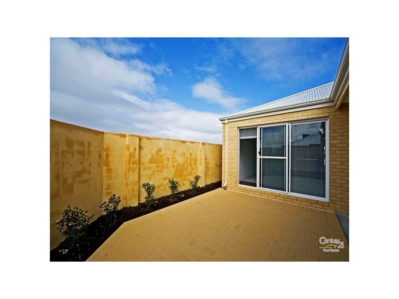 1c Atwick Cross, Ellenbrook WA 6069