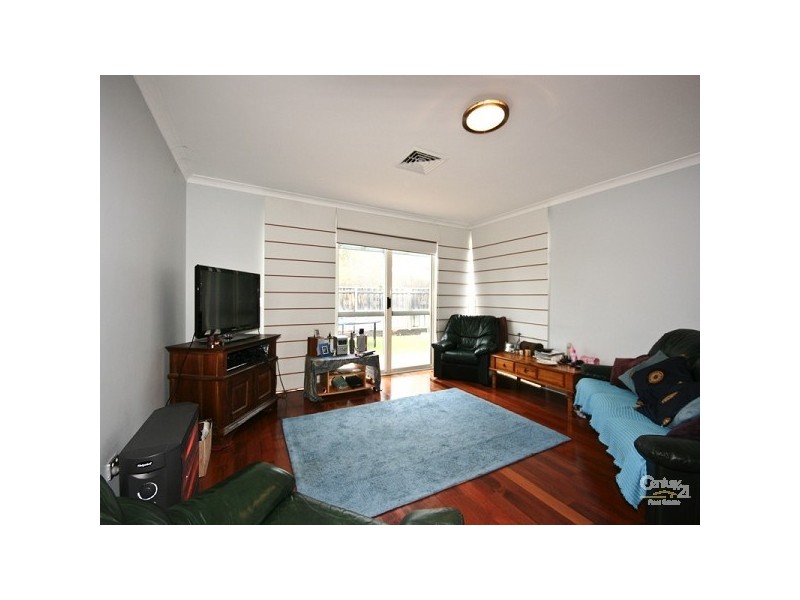 16 Watervista Close, The Vines WA 6069