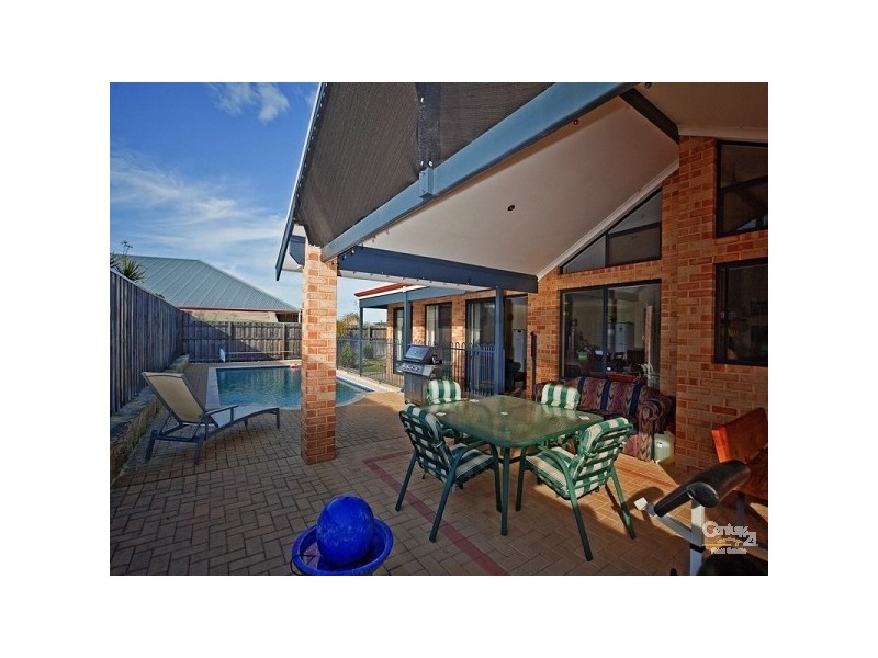 23 Henley Brook Ave, Ellenbrook WA 6069