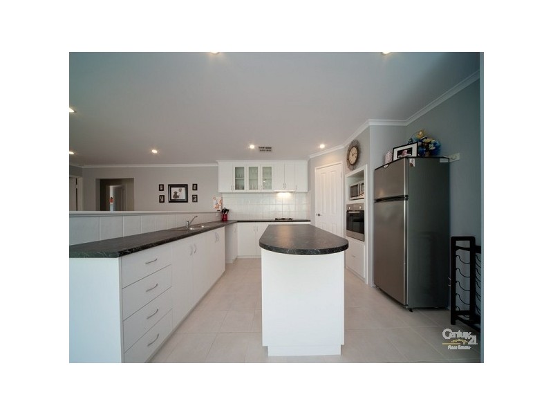 21 Abercrombie Terrace, Ellenbrook WA 6069