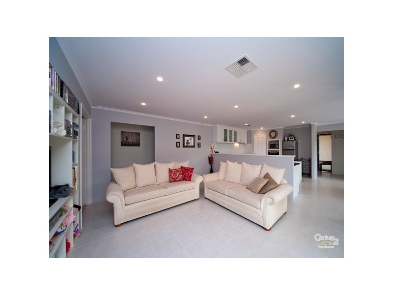 21 Abercrombie Terrace, Ellenbrook WA 6069