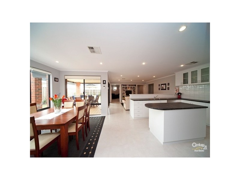 21 Abercrombie Terrace, Ellenbrook WA 6069