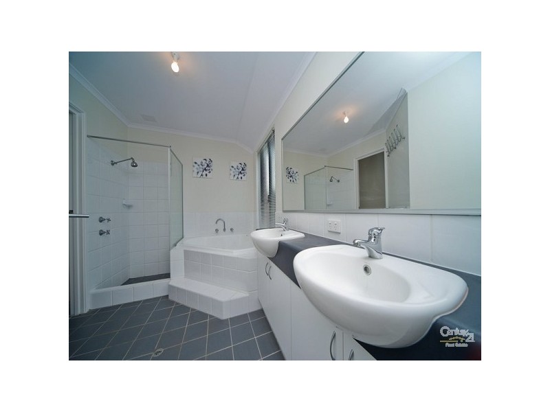 21 Abercrombie Terrace, Ellenbrook WA 6069