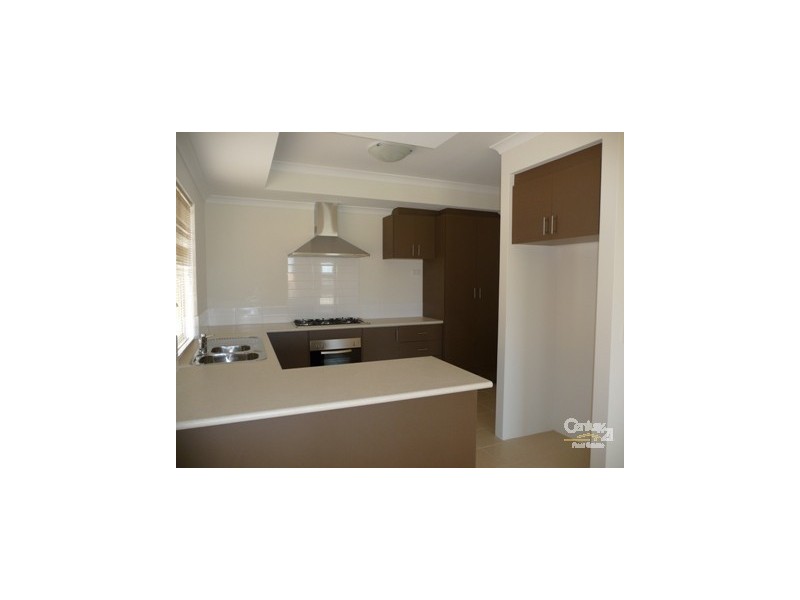 3 Koroit Way, Aveley WA 6069