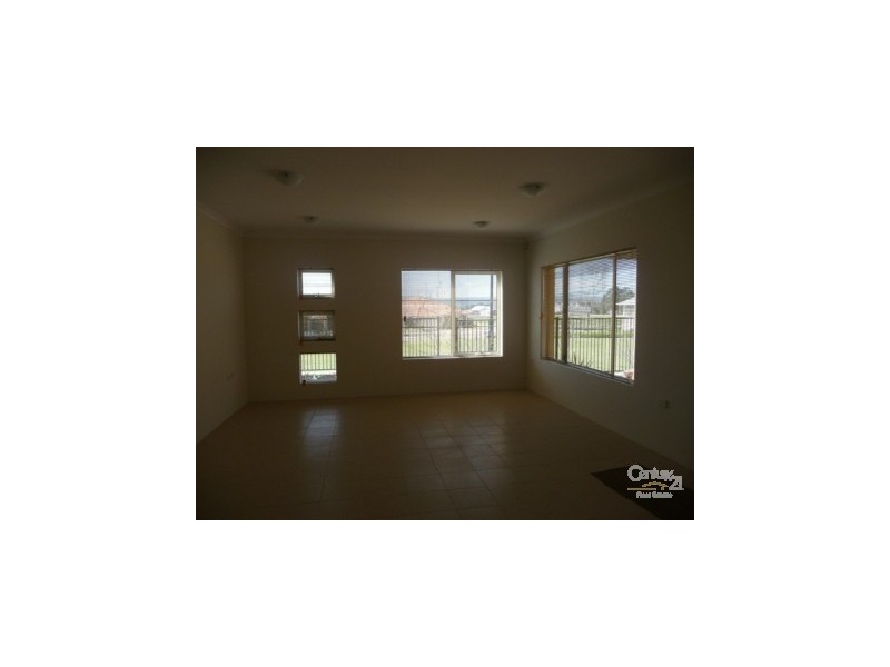 3 Koroit Way, Aveley WA 6069
