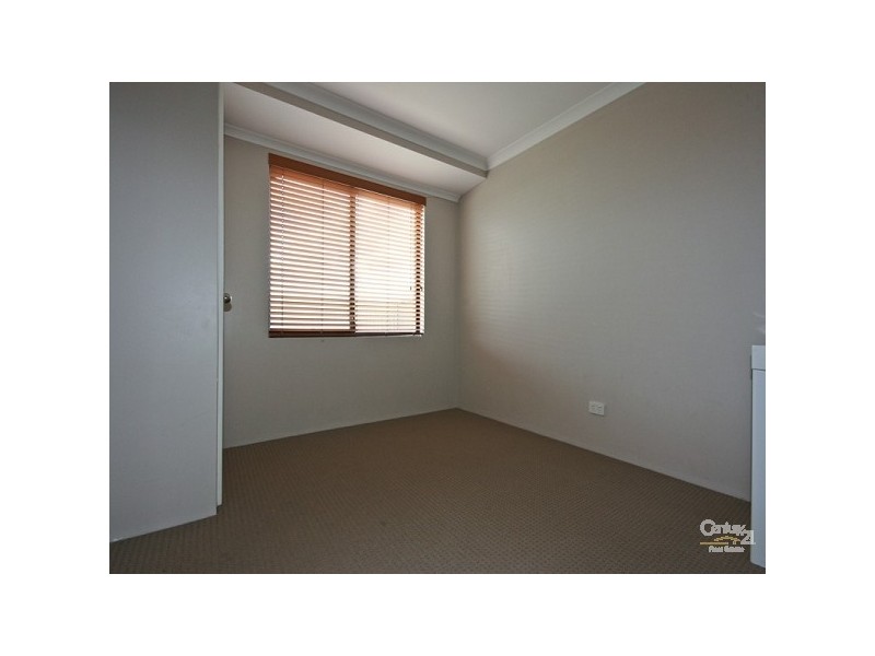 9 Dulegal Way, Aveley WA 6069