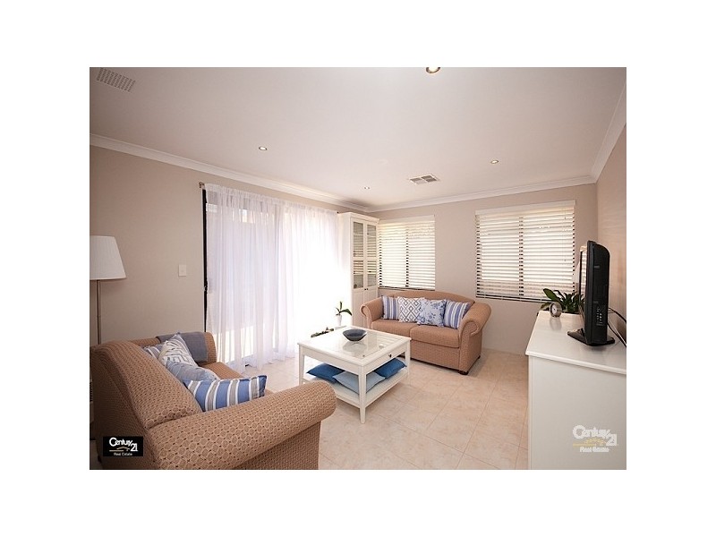 9/1 Brumby Ave, Henley Brook WA 6055