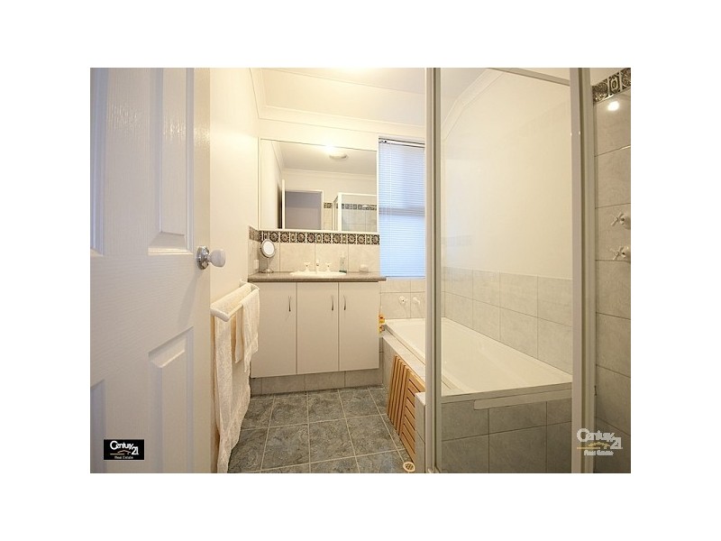 9/1 Brumby Ave, Henley Brook WA 6055