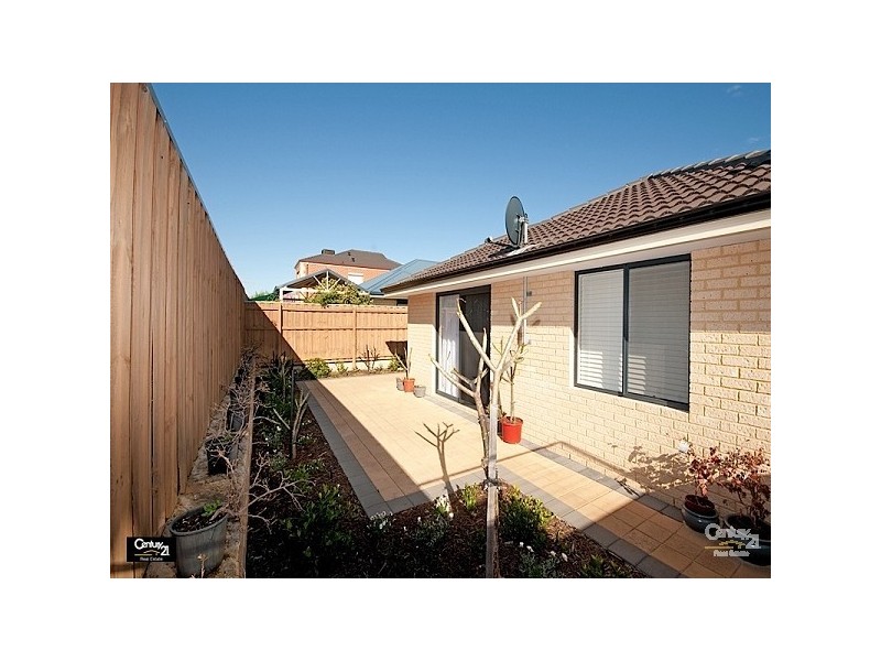 9/1 Brumby Ave, Henley Brook WA 6055