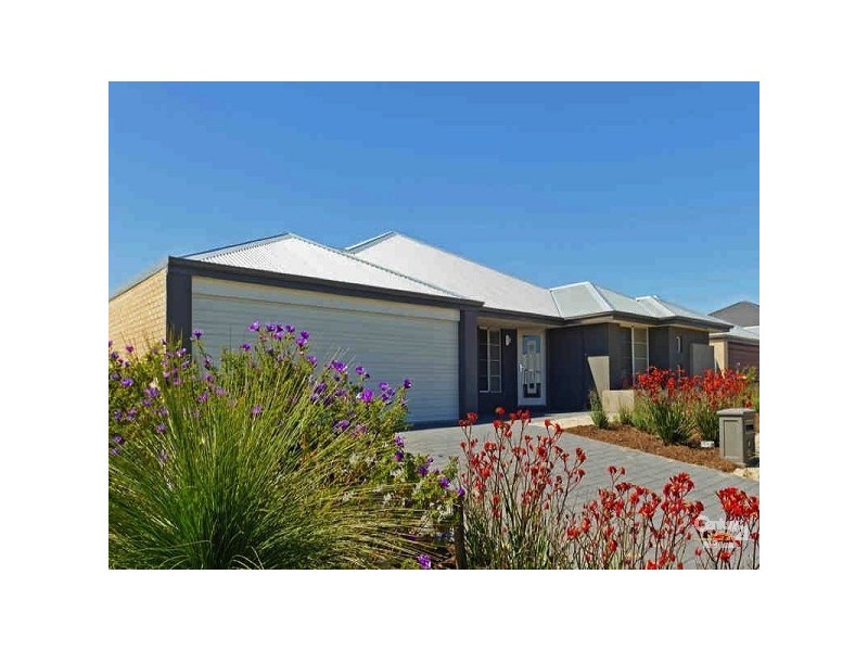 15 Mona Vale Loop, Ellenbrook WA 6069