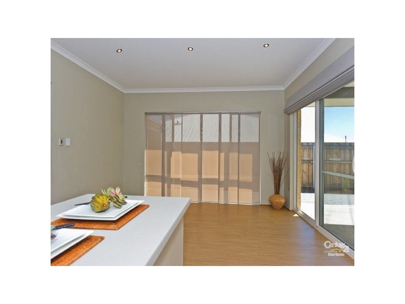 15 Mona Vale Loop, Ellenbrook WA 6069