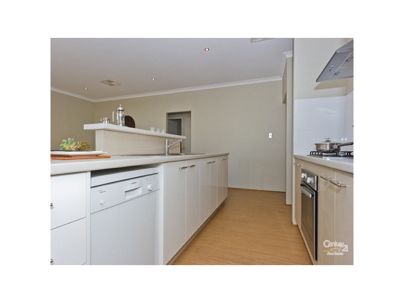 15 Mona Vale Loop, Ellenbrook WA 6069
