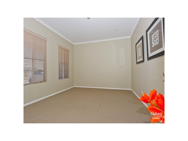 15 Mona Vale Loop, Ellenbrook WA 6069