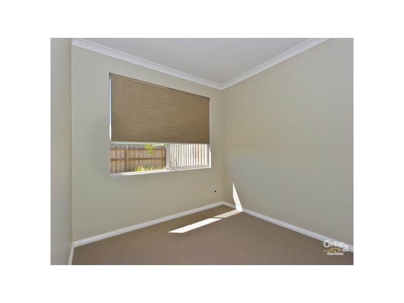 15 Mona Vale Loop, Ellenbrook WA 6069