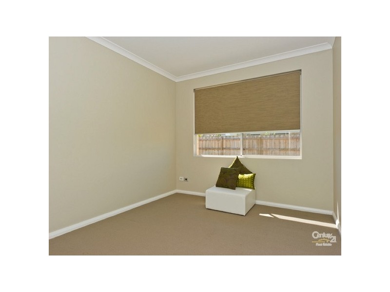 15 Mona Vale Loop, Ellenbrook WA 6069