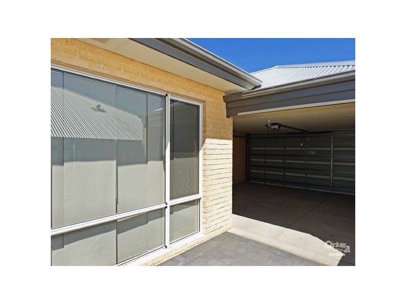 15 Mona Vale Loop, Ellenbrook WA 6069
