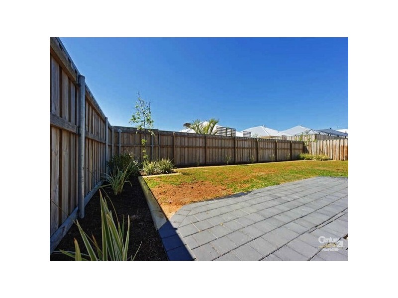 15 Mona Vale Loop, Ellenbrook WA 6069