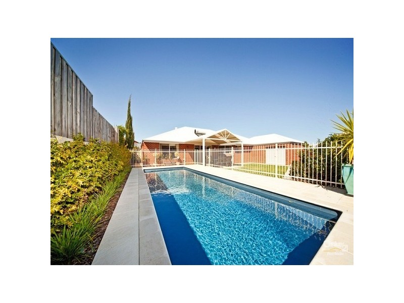 2 Maneroo Way, Ellenbrook WA 6069