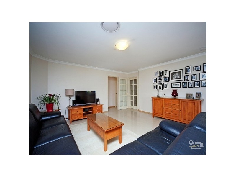 2 Maneroo Way, Ellenbrook WA 6069