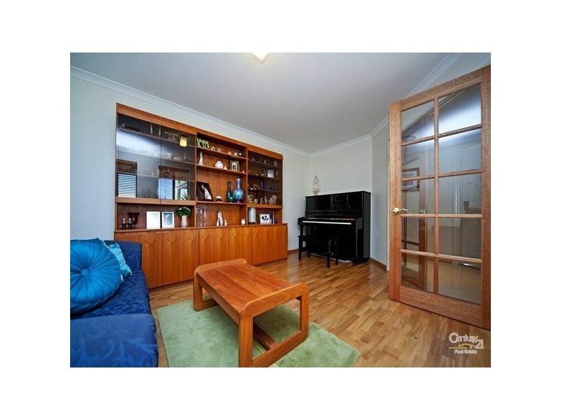 2 Maneroo Way, Ellenbrook WA 6069