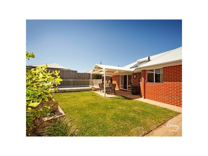 2 Maneroo Way, Ellenbrook WA 6069