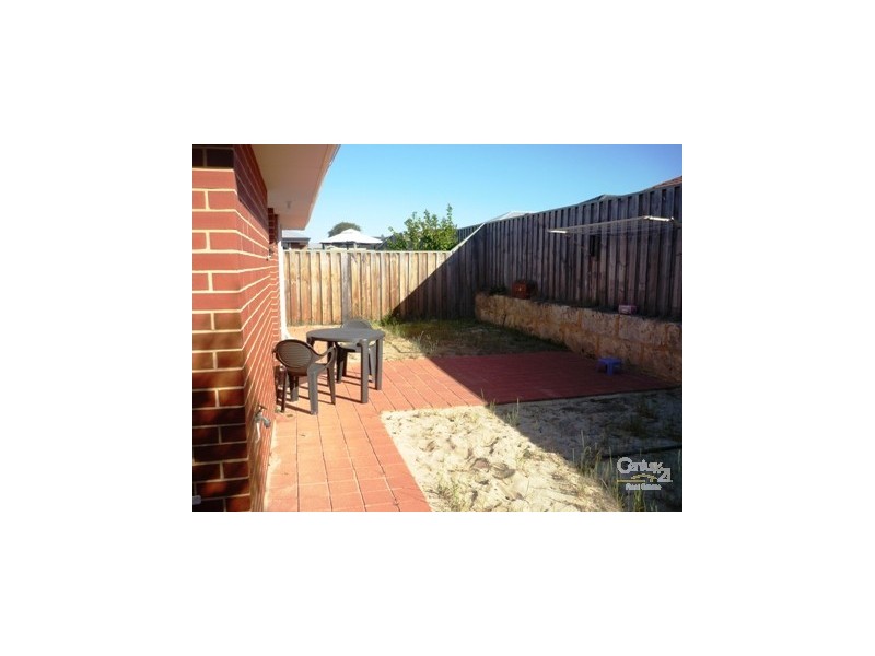 42 Halpin Circle, Ellenbrook WA 6069