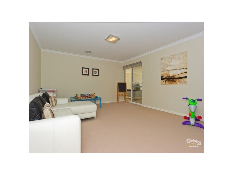 20 Portmarnock Drive, The Vines WA 6069