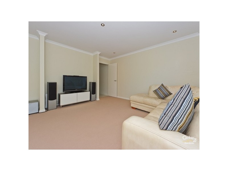 20 Portmarnock Drive, The Vines WA 6069