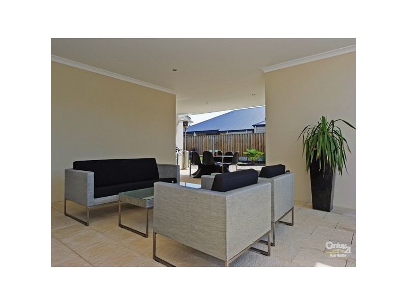 20 Portmarnock Drive, The Vines WA 6069