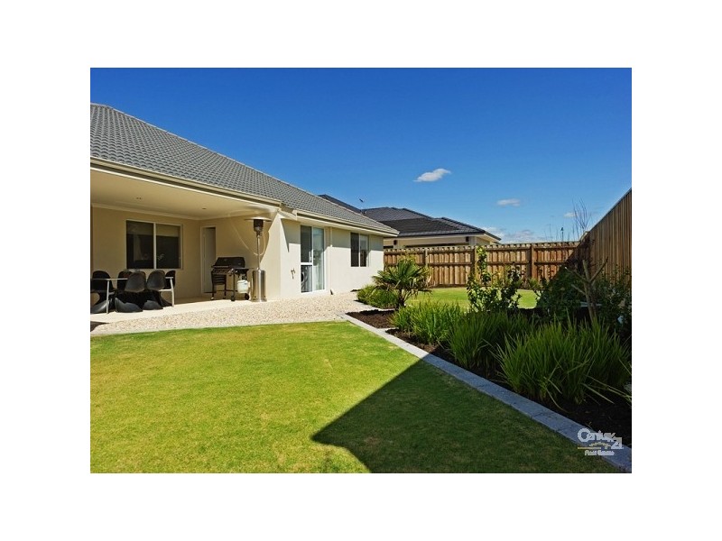 20 Portmarnock Drive, The Vines WA 6069