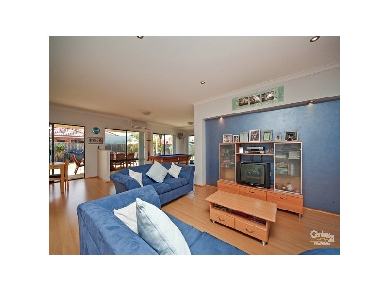 358 Vines Ave, The Vines WA 6069