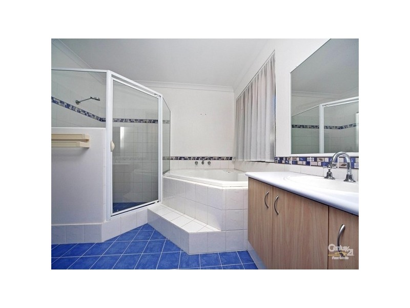 358 Vines Ave, The Vines WA 6069