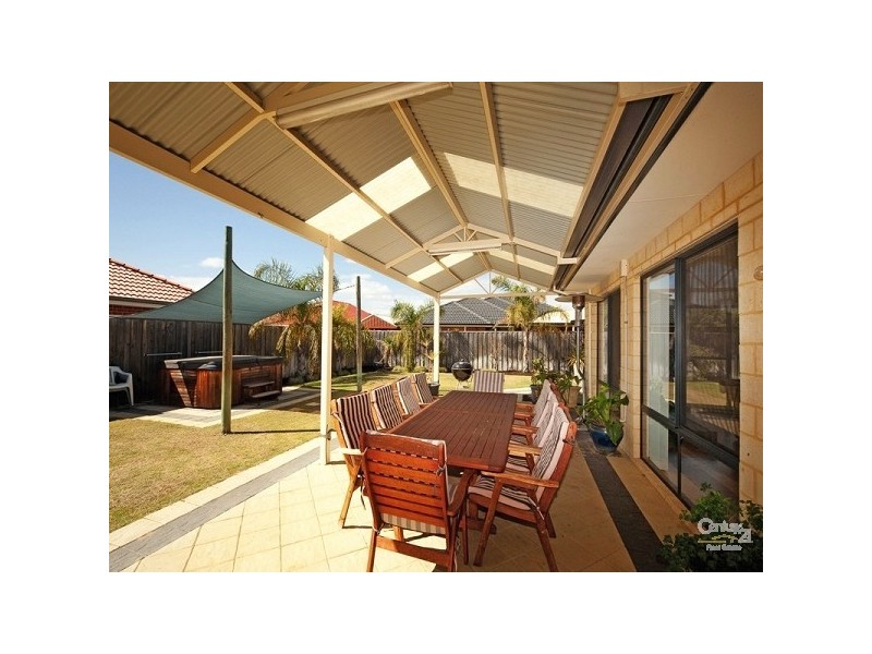 358 Vines Ave, The Vines WA 6069