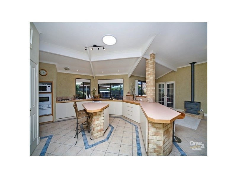 8 Woollybush Rd, Ellenbrook WA 6069