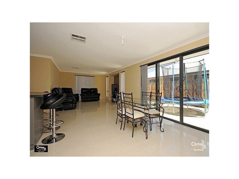 14 Werai Rd, Ellenbrook WA 6069