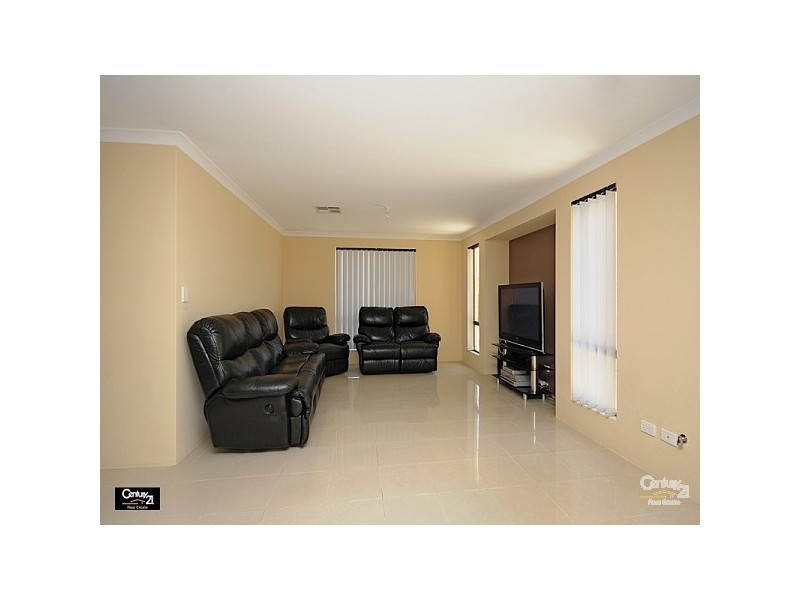 14 Werai Rd, Ellenbrook WA 6069
