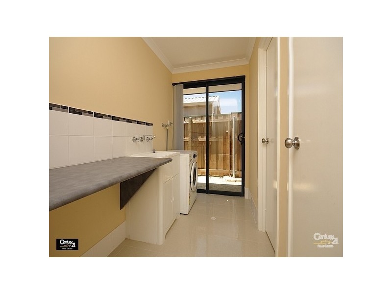 14 Werai Rd, Ellenbrook WA 6069