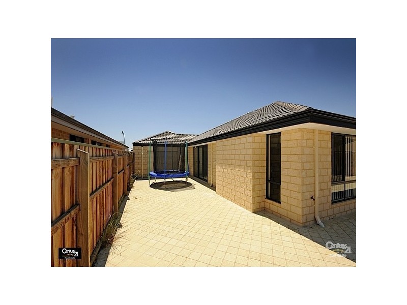 14 Werai Rd, Ellenbrook WA 6069
