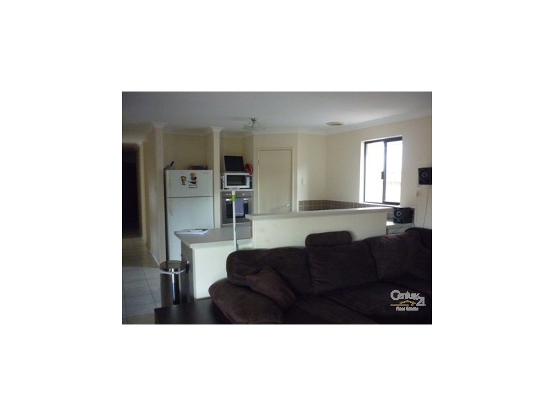 28 Parnham Ave, Ellenbrook WA 6069