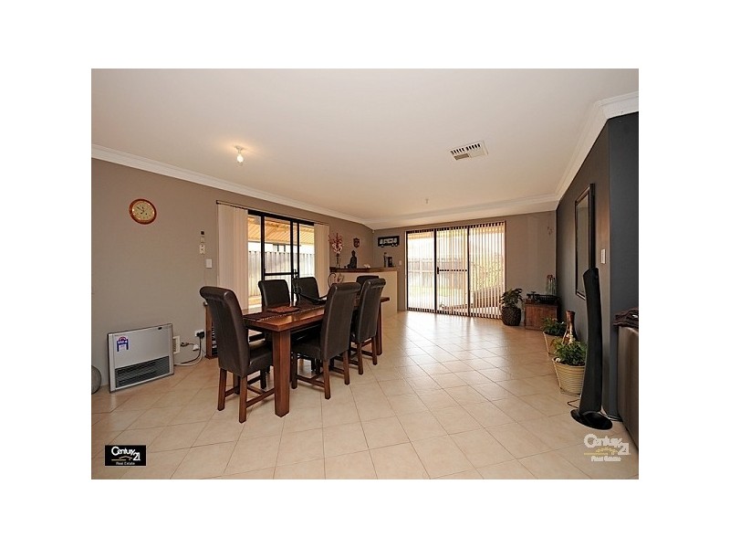 8 Pelham Lane, Henley Brook WA 6055