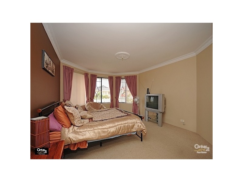 8 Pelham Lane, Henley Brook WA 6055