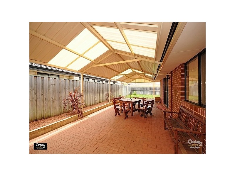 8 Pelham Lane, Henley Brook WA 6055