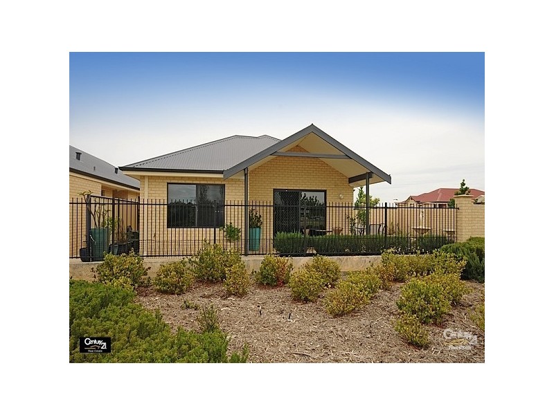 1/43 Martingale Ave, Henley Brook WA 6055