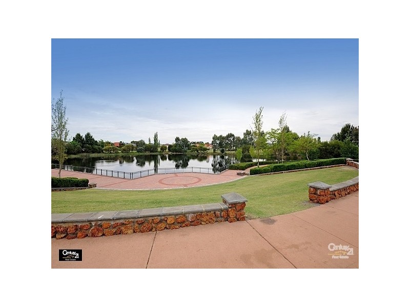 1/43 Martingale Ave, Henley Brook WA 6055