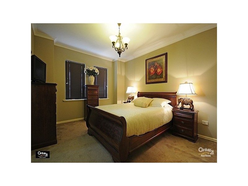 1/43 Martingale Ave, Henley Brook WA 6055