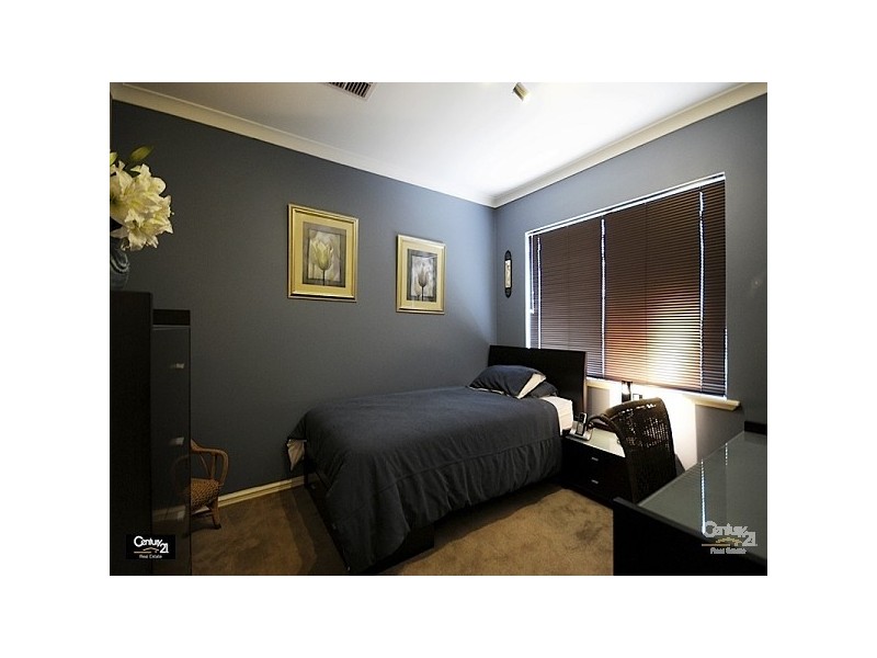 1/43 Martingale Ave, Henley Brook WA 6055